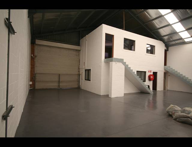 23,730M² FACTORY TO LET IN KILLARNEY GARDENS